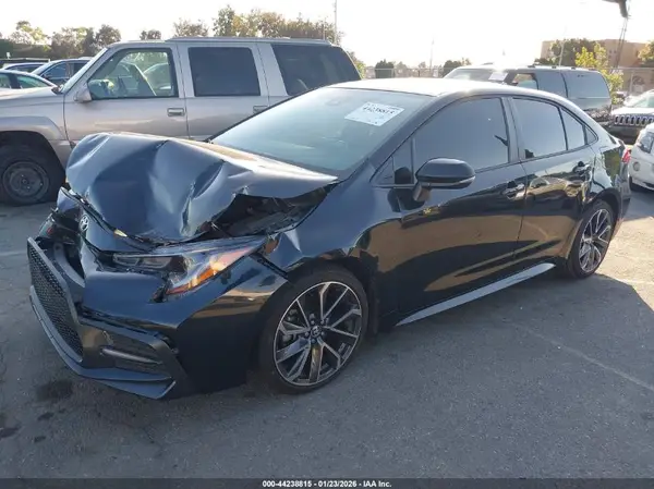 5YFS4RCE7LP039509 2020 TOYOTA COROLLA - Image 2