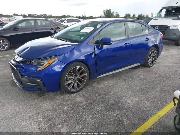 5YFS4RCE8LP042998 2020 TOYOTA COROLLA - Image 2