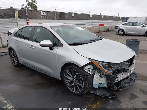 5YFS4RCE8LP052138 2020 TOYOTA COROLLA - Image 1