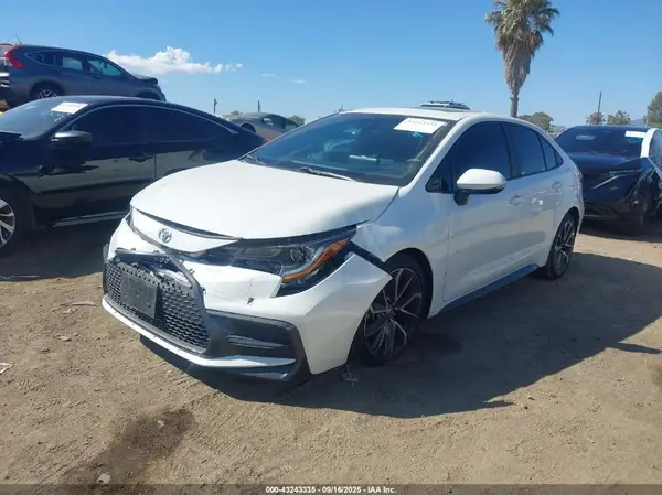 5YFT4MCE0MP057746 2021 TOYOTA COROLLA - Image 2