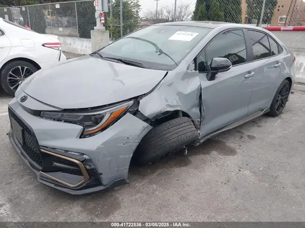 5YFT4MCE1NP107992 2022 TOYOTA COROLLA - Image 2