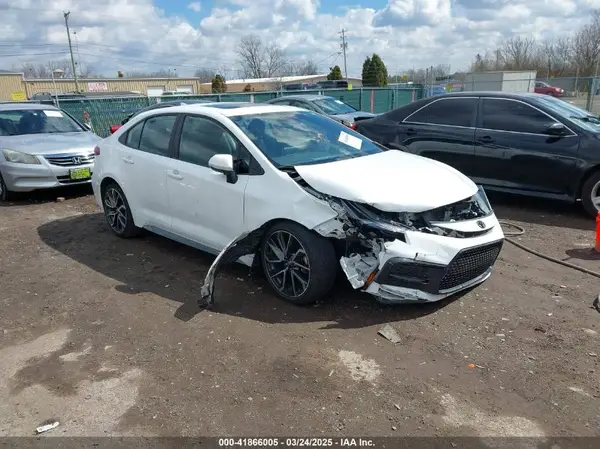 5YFT4MCE4NP138881 2022 TOYOTA COROLLA - Image 1