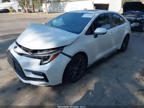 5YFT4MCE5RP208264 2024 TOYOTA COROLLA - Image 2