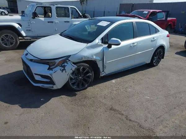 5YFT4MCE5RP214579 2024 TOYOTA COROLLA - Image 2