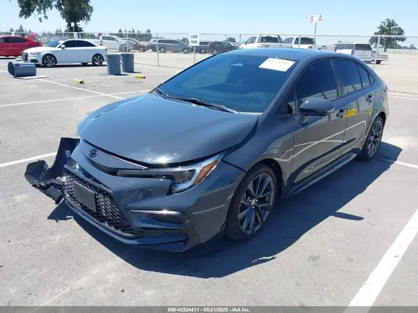 5YFT4MCE5SP222123 2025 TOYOTA COROLLA - Image 2