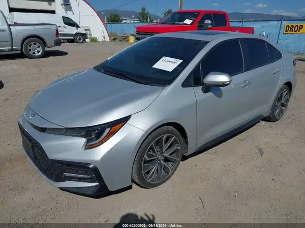 5YFT4MCE6NP102058 2022 TOYOTA COROLLA - Image 2