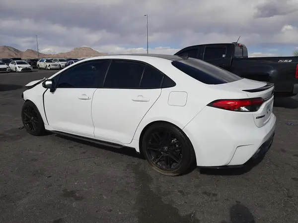 5YFT4MCE6NP126697 2022 TOYOTA COROLLA - Image 2