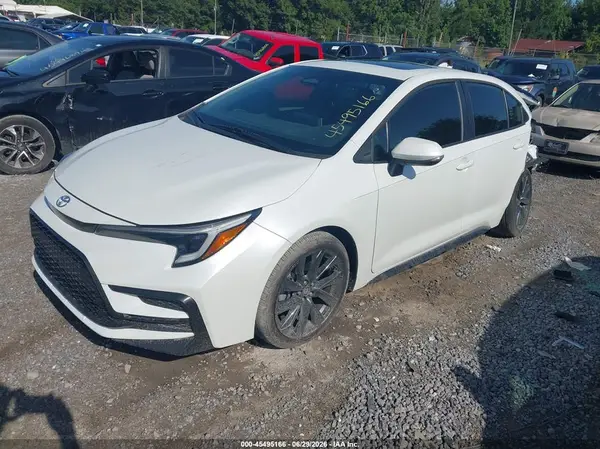 5YFT4MCE8RP186857 2024 TOYOTA COROLLA - Image 2