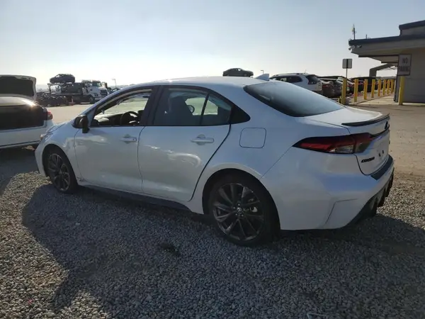 5YFT4MCE8RP187426 2024 TOYOTA COROLLA - Image 2
