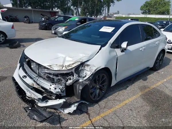 5YFT4MCE8RP215113 2024 TOYOTA COROLLA - Image 2