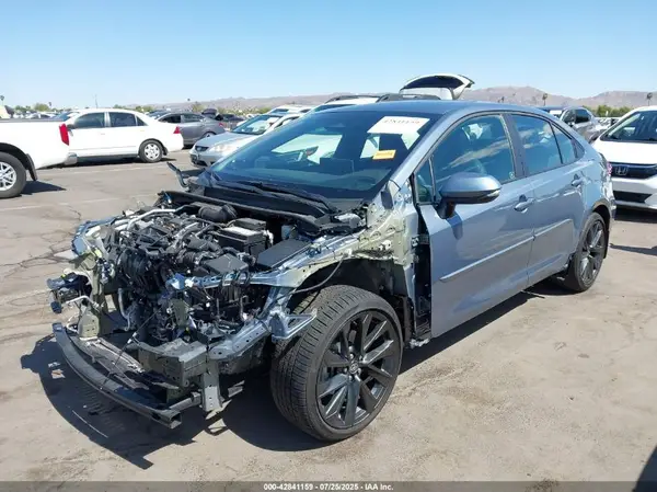 5YFT4MCE8SP233410 2025 TOYOTA COROLLA - Image 2