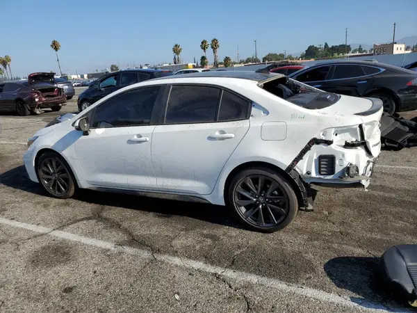 5YFT4MCEXSP231674 2025 TOYOTA COROLLA - Image 2