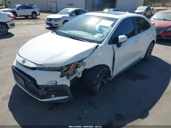 5YFT4RCE0LP036813 2020 TOYOTA COROLLA - Image 2