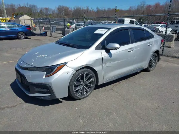 5YFT4RCE2LP027062 2020 TOYOTA COROLLA - Image 2