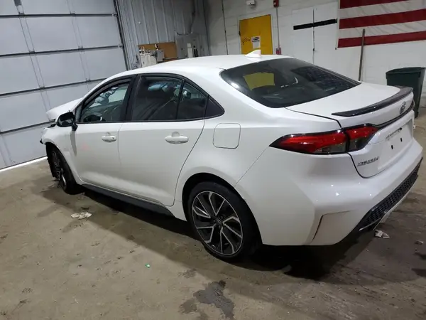 5YFT4RCE3LP001084 2020 TOYOTA COROLLA - Image 2