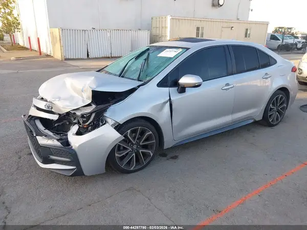 5YFT4RCE3LP013932 2020 TOYOTA COROLLA - Image 2