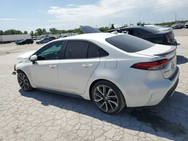 5YFT4RCE9LP004944 2020 TOYOTA COROLLA - Image 2