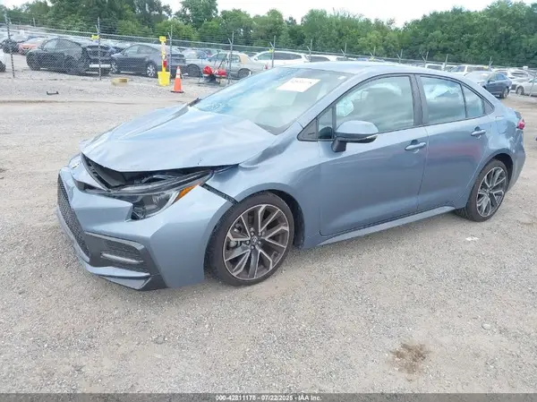 5YFT4RCE9LP031240 2020 TOYOTA COROLLA - Image 2