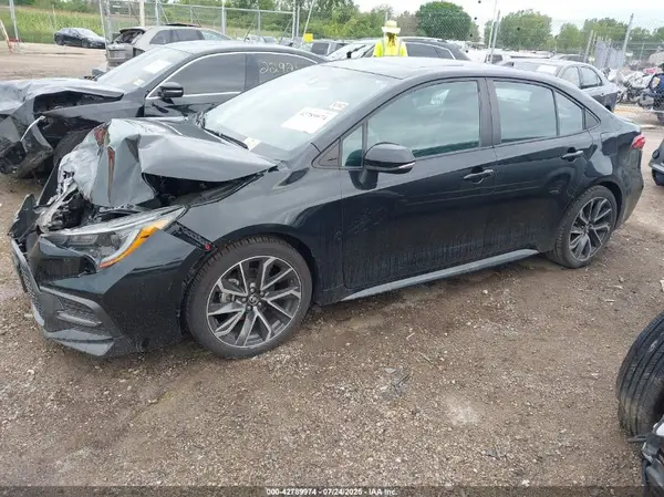 5YFT4RCE9LP037295 2020 TOYOTA COROLLA - Image 2
