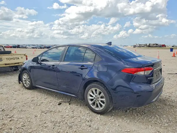 5YFVPMAE1NP316622 2022 TOYOTA COROLLA - Image 2