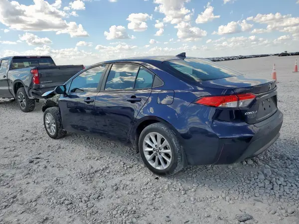5YFVPMAE1NP329323 2022 TOYOTA COROLLA - Image 2