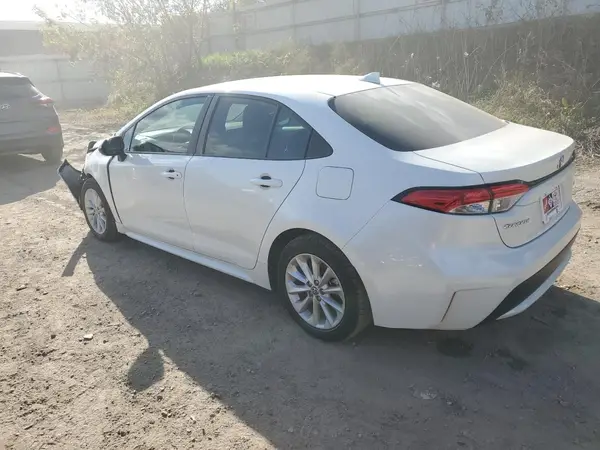 5YFVPMAE2MP173128 2021 TOYOTA COROLLA - Image 2