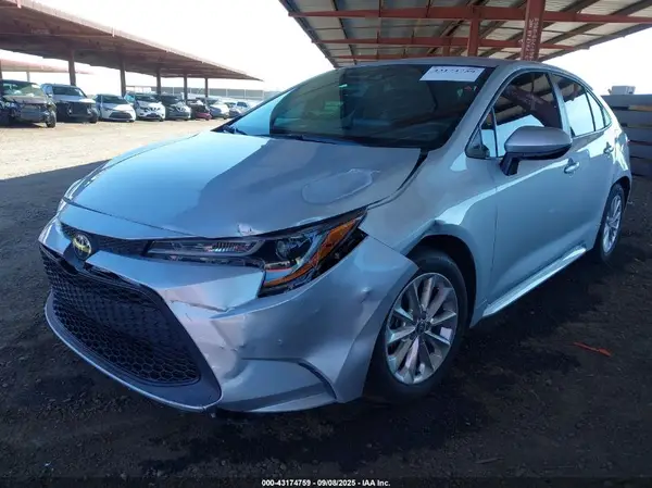 5YFVPMAE3NP304181 2022 TOYOTA COROLLA - Image 2