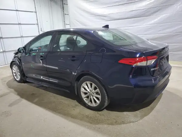 5YFVPMAE3NP316315 2022 TOYOTA COROLLA - Image 2