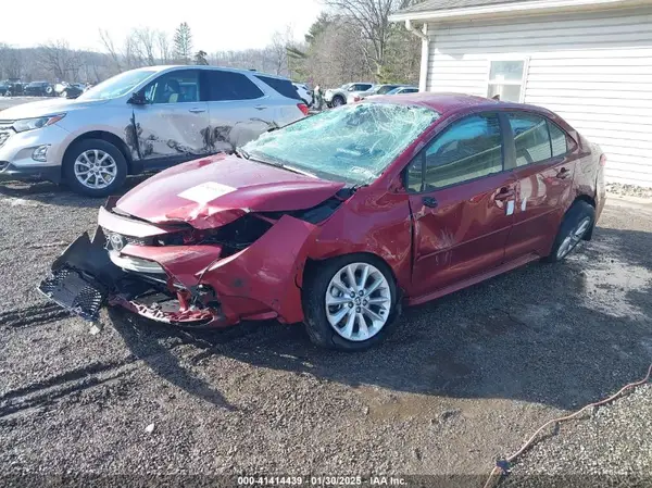 5YFVPMAE3NP355275 2022 TOYOTA COROLLA - Image 2
