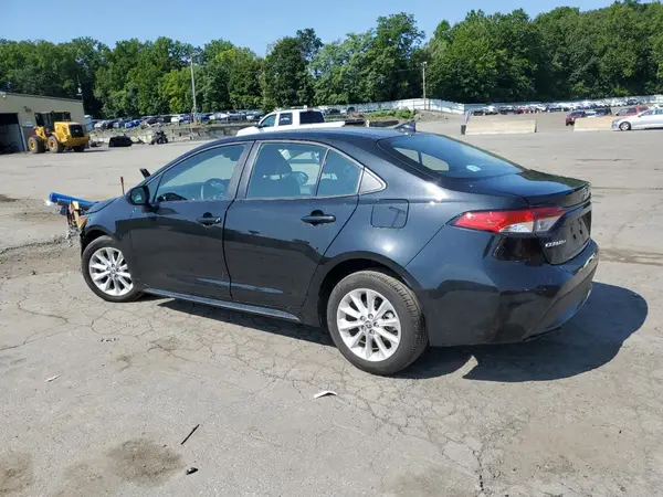 5YFVPMAE3NP377177 2022 TOYOTA COROLLA - Image 2