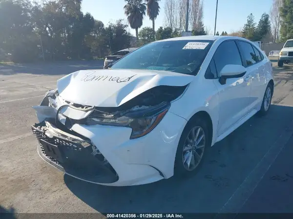 5YFVPMAE4MP208431 2021 TOYOTA COROLLA - Image 2