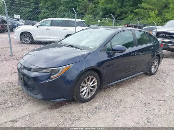 5YFVPMAE4NP366527 2022 TOYOTA COROLLA - Image 2