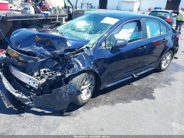 5YFVPMAE5NP291871 2022 TOYOTA COROLLA - Image 2
