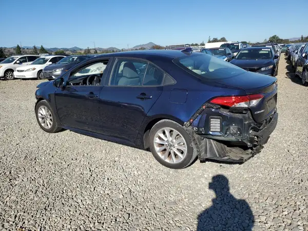 5YFVPMAE5NP302772 2022 TOYOTA COROLLA - Image 2