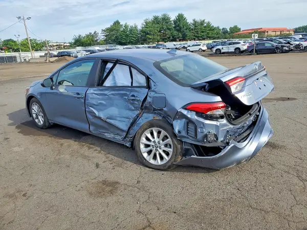 5YFVPMAE5NP374801 2022 TOYOTA COROLLA - Image 2