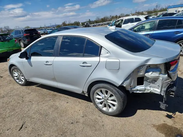 5YFVPMAE6NP385967 2022 TOYOTA COROLLA - Image 2