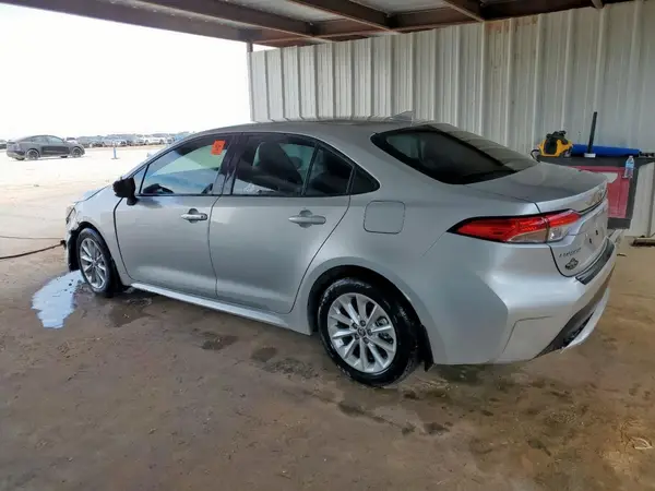 5YFVPMAE8NP282291 2022 TOYOTA COROLLA - Image 2