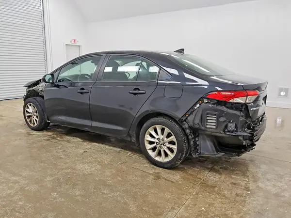 5YFVPMAE9MP263666 2021 TOYOTA COROLLA - Image 2