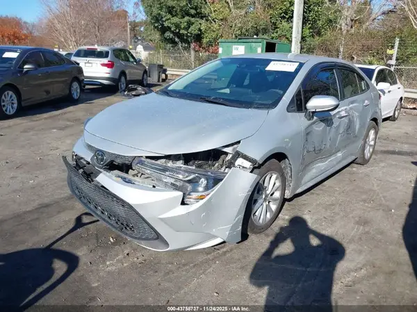 5YFVPMAEXMP262042 2021 TOYOTA COROLLA - Image 2