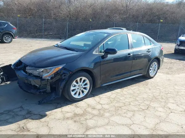 5YFVPMAEXNP358786 2022 TOYOTA COROLLA - Image 2