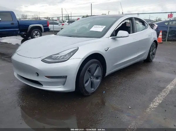 5YJ3E1EA0JF004087 2018 TESLA MODEL 3 - Image 2