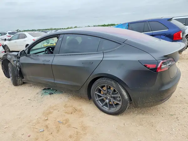 5YJ3E1EA0JF004929 2018 TESLA MODEL 3 - Image 2