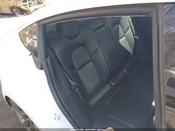 5YJ3E1EA0JF005823 2018 TESLA MODEL 3 - Image 8