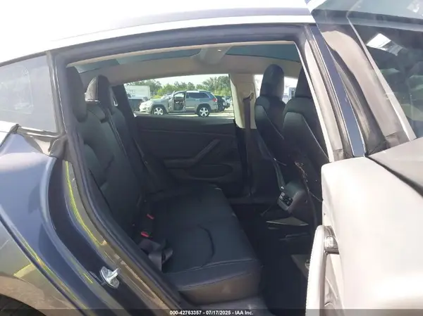 5YJ3E1EA0JF006941 2018 TESLA MODEL 3 - Image 8