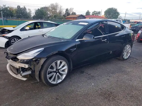 5YJ3E1EA0JF007636 2018 TESLA MODEL 3 - Image 1