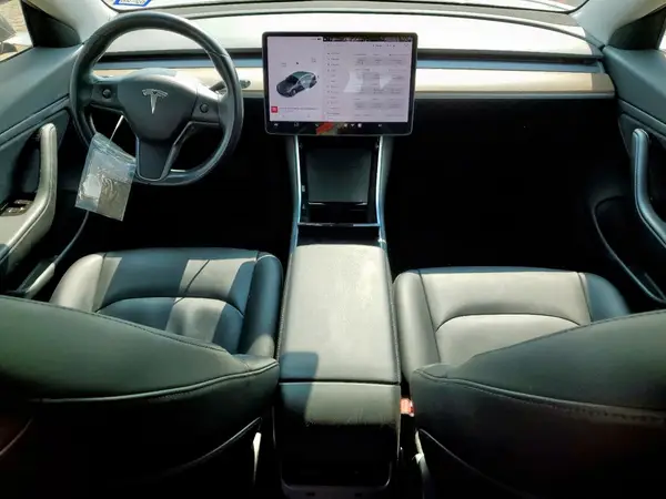 5YJ3E1EA0JF007782 2018 TESLA MODEL 3 - Image 8