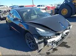 5YJ3E1EA0JF008446 2018 TESLA MODEL 3