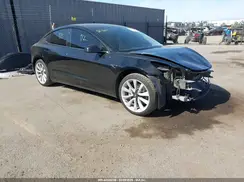 5YJ3E1EA0JF011895 2018 TESLA MODEL 3
