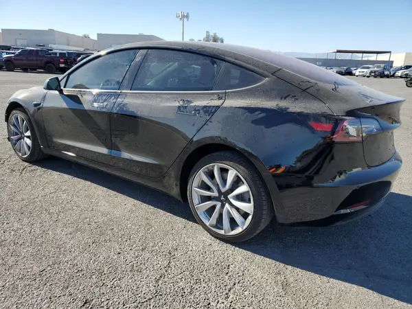 5YJ3E1EA0JF011928 2018 TESLA MODEL 3 - Image 2