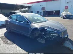 5YJ3E1EA0JF012755 2018 TESLA MODEL 3